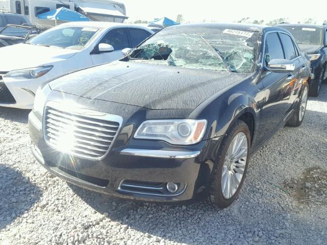 2C3CA5CG0BH547904 - 2011 CHRYSLER 300 LIMITE BLACK photo 2