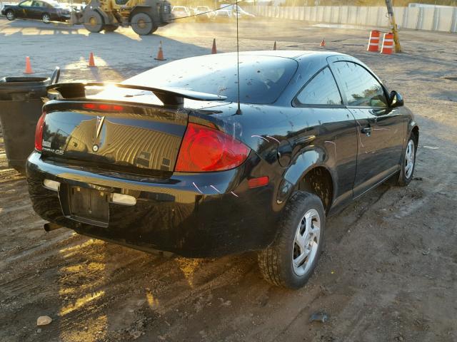 1G2AL15F377297818 - 2007 PONTIAC G5 BLACK photo 4