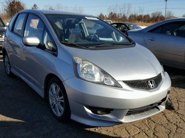 JHMGE8H50BC000899 - 2011 HONDA FIT SPORT SILVER photo 1