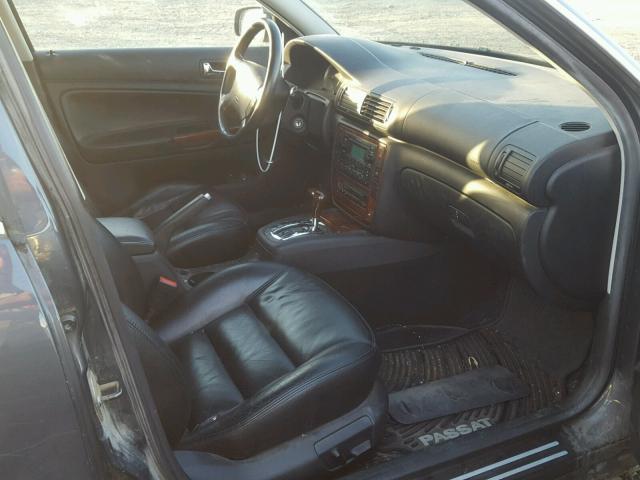 WVWTH63BX3P385777 - 2003 VOLKSWAGEN PASSAT GLX GRAY photo 5