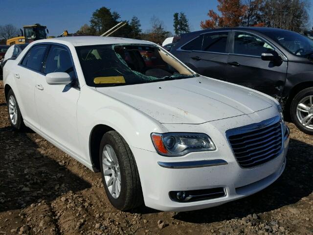 2C3CCAAG3DH735809 - 2013 CHRYSLER 300 WHITE photo 1