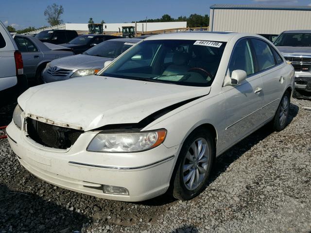 KMHFC46F96A048860 - 2006 HYUNDAI AZERA SE WHITE photo 2