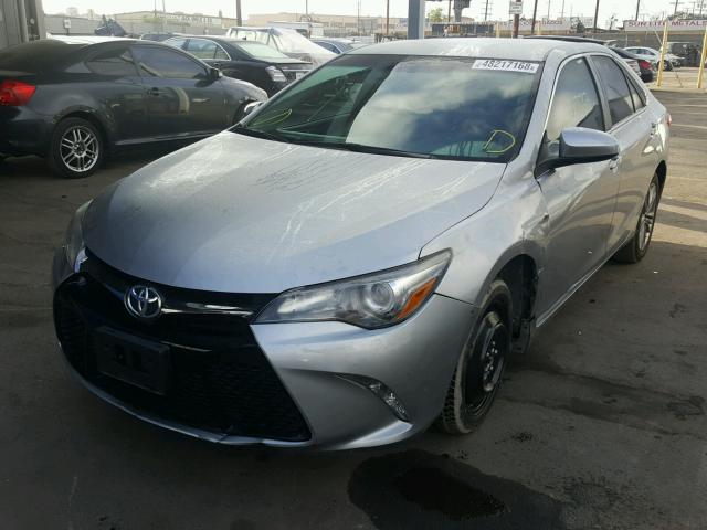 4T1BF1FK9GU212061 - 2016 TOYOTA CAMRY LE SILVER photo 2