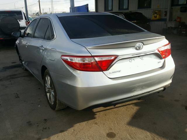 4T1BF1FK9GU212061 - 2016 TOYOTA CAMRY LE SILVER photo 3