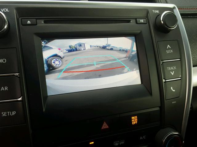 4T1BF1FK9GU212061 - 2016 TOYOTA CAMRY LE SILVER photo 9