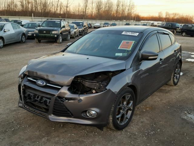 1FADP3K22EL128412 - 2014 FORD FOCUS SE GRAY photo 2