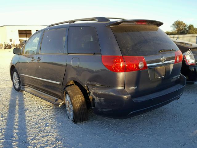 5TDBK22C37S006503 - 2007 TOYOTA SIENNA XLE GRAY photo 3