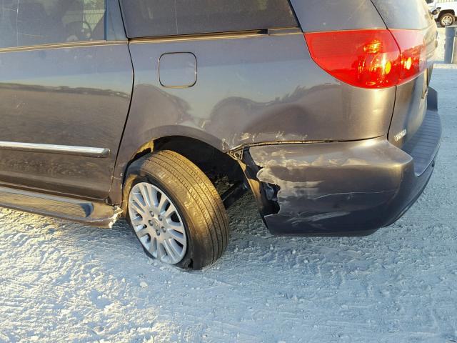 5TDBK22C37S006503 - 2007 TOYOTA SIENNA XLE GRAY photo 9