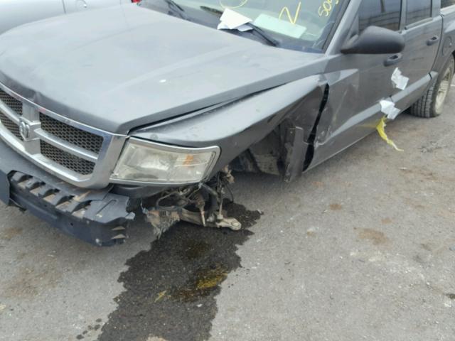 1D7HE48K68S505774 - 2008 DODGE DAKOTA QUA GRAY photo 9