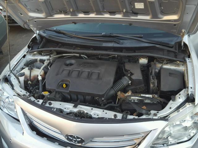 5YFBU4EE3DP158563 - 2013 TOYOTA COROLLA BA SILVER photo 7