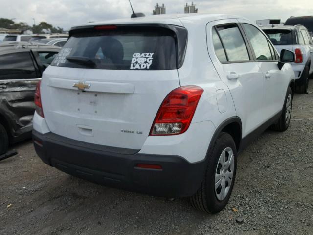 KL7CJKSB2GB753819 - 2016 CHEVROLET TRAX LS WHITE photo 4