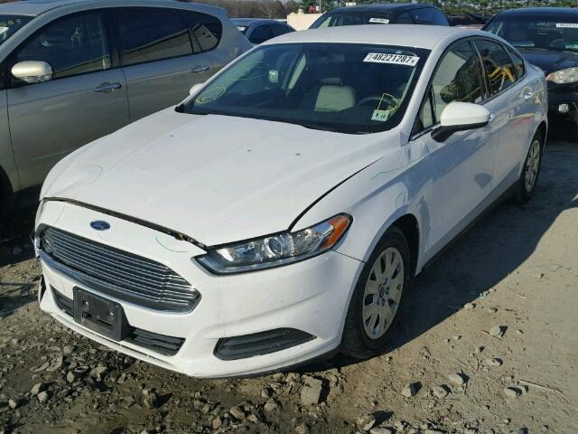 3FA6P0G77DR335535 - 2013 FORD FUSION S WHITE photo 2