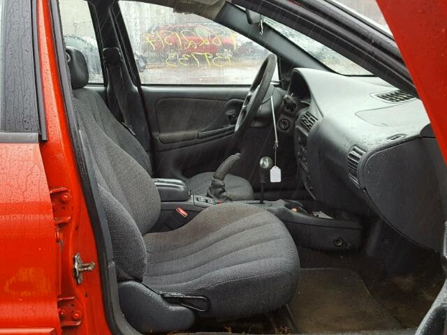 1G1JF52F047282485 - 2004 CHEVROLET CAVALIER L RED photo 5