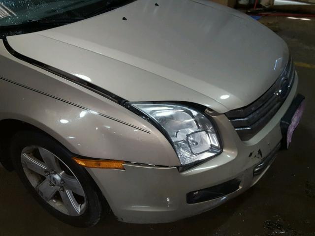 3FAHP07Z27R205077 - 2007 FORD FUSION SE GOLD photo 9