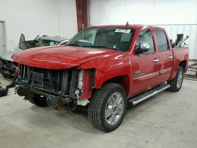 3GCPCSE06DG108795 - 2013 CHEVROLET SILVERADO RED photo 2