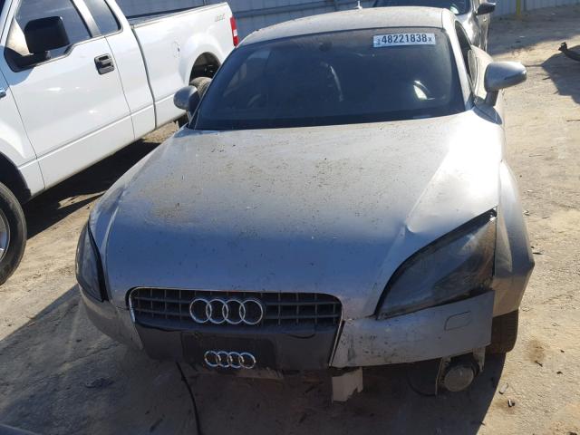 TRUAF38JX81044066 - 2008 AUDI TT 2.0T WHITE photo 7