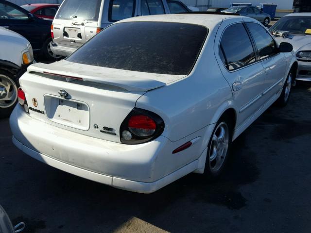 JN1CA31A91T103763 - 2001 NISSAN MAXIMA GXE WHITE photo 4