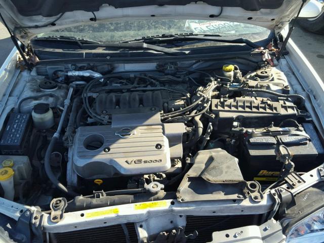 JN1CA31A91T103763 - 2001 NISSAN MAXIMA GXE WHITE photo 7