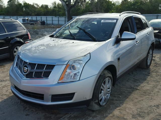 3GYFNGEY2AS525830 - 2010 CADILLAC SRX SILVER photo 2