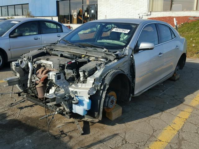 1G11C5SAXDF136887 - 2013 CHEVROLET MALIBU 1LT 银色 照片 2