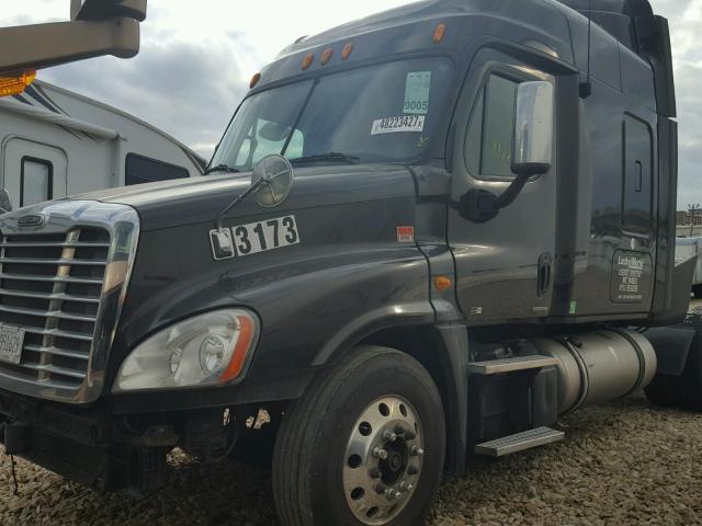 1FUJGLDR9CSBJ4853 - 2012 FREIGHTLINER CASCADIA 1 BLACK photo 2