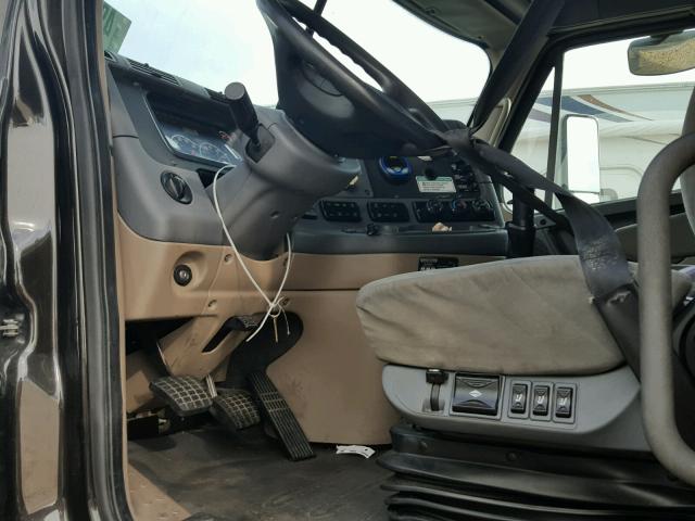 1FUJGLDR9CSBJ4853 - 2012 FREIGHTLINER CASCADIA 1 BLACK photo 5