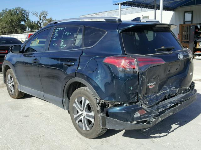 JTMZFREV0HJ130249 - 2017 TOYOTA RAV4 LE Mavi foto 3