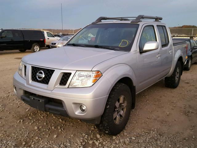 1N6AD0EV3BC441326 - 2011 NISSAN FRONTIER S SILVER photo 2