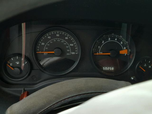 1C4NJCBA6GD633759 - 2016 JEEP COMPASS SP 栗色 照片 8