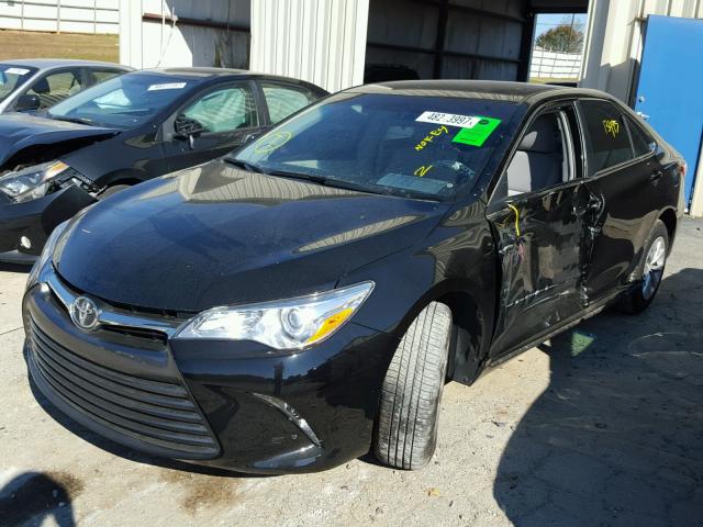 4T4BF1FK6GR559952 - 2016 TOYOTA CAMRY LE შავი ფოტო 2