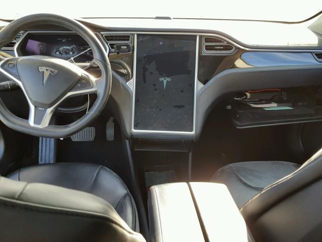 5YJSA1DN3DFP11426 - 2013 TESLA MODEL S Սև լուսանկար 9