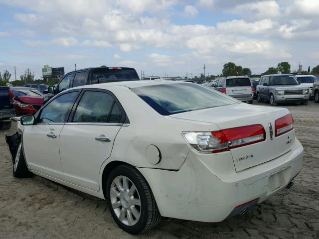 3LNHL2GC5CR803411 - 2012 LINCOLN MKZ WHITE photo 3