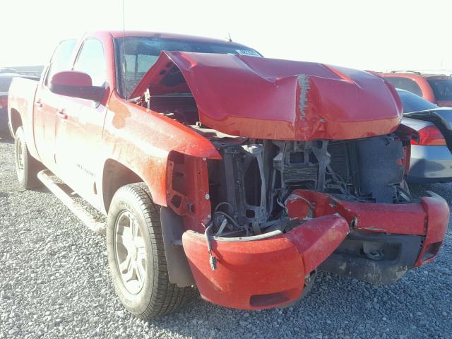 2GCEC13J571509006 - 2007 CHEVROLET SILVERADO RED photo 1