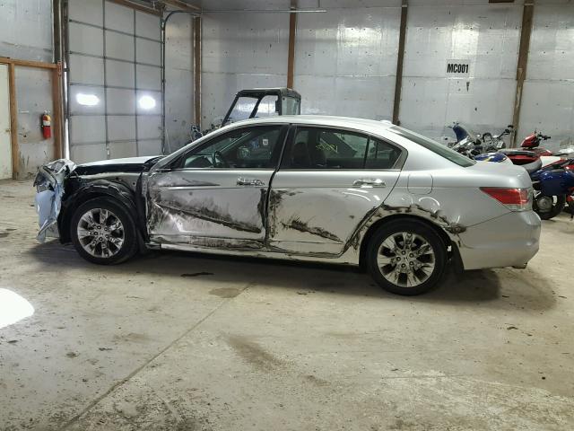 1HGCP3F88AA014734 - 2010 HONDA ACCORD EXL SILVER photo 10