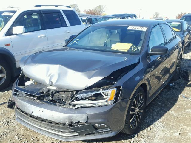 3VWD17AJ2GM400824 - 2016 VOLKSWAGEN JETTA SPOR GRAY photo 2