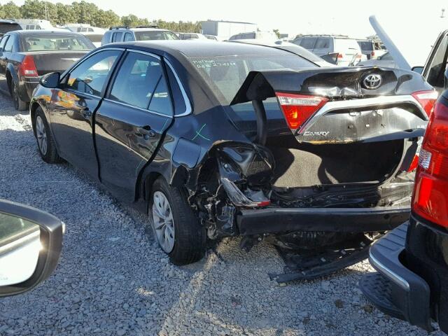 4T1BF1FK9HU395415 - 2017 TOYOTA CAMRY LE შავი ფოტო 3