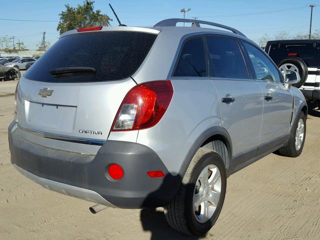 3GNAL2EK5DS572298 - 2013 CHEVROLET CAPTIVA LS SILVER photo 4