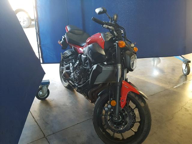 JYARM20E2HA000232 - 2017 YAMAHA FZ07A RED photo 1