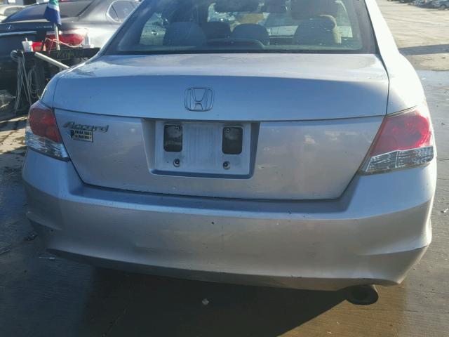 1HGCP26418A063680 - 2008 HONDA ACCORD LXP SILVER photo 9