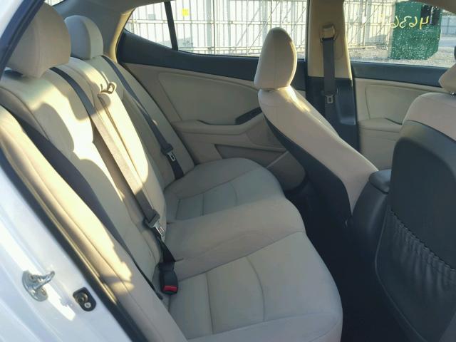 KNAGM4A76E5489243 - 2014 KIA OPTIMA LX WHITE photo 6