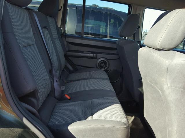 1J8HG48KX8C188508 - 2008 JEEP COMMANDER GREEN photo 6