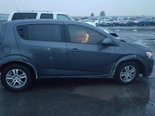 1G1JB6SH0C4174760 - 2012 CHEVROLET SONIC LS 石墨色 照片 9