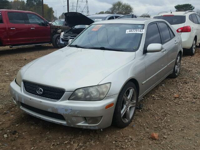 JTHBD192640090766 - 2004 LEXUS IS 300 SILVER photo 2