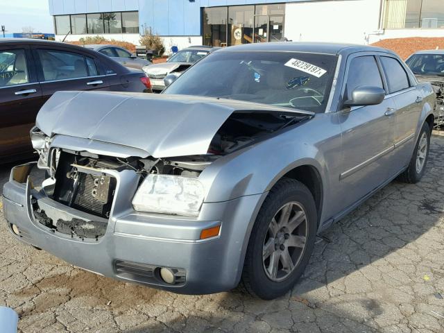 2C3KA53G06H342665 - 2006 CHRYSLER 300 TOURIN GRAY photo 2