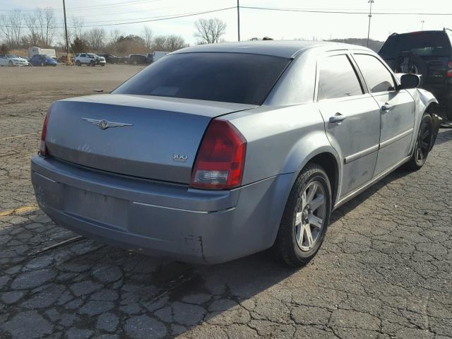 2C3KA53G06H342665 - 2006 CHRYSLER 300 TOURIN GRAY photo 4