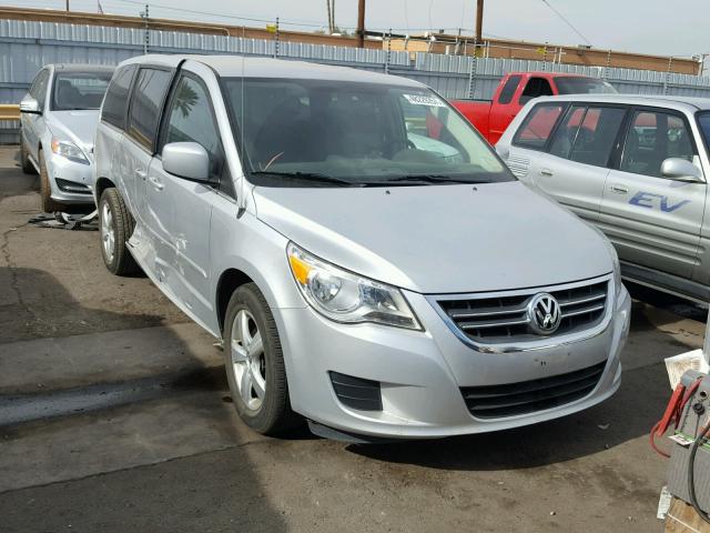 2V8HW34109R558847 - 2009 VOLKSWAGEN ROUTAN SE GRAY photo 1