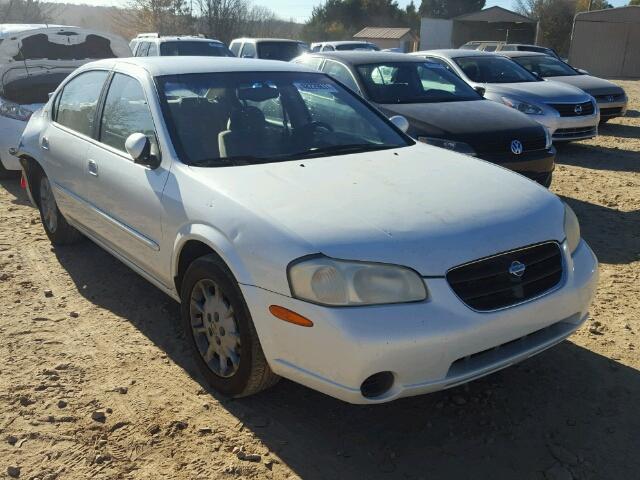 JN1CA31D61T816128 - 2001 NISSAN MAXIMA GXE WHITE photo 1