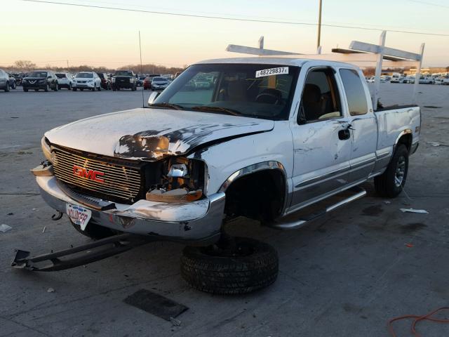 1GTEK19T0YE114842 - 2000 GMC NEW SIERRA WHITE photo 2