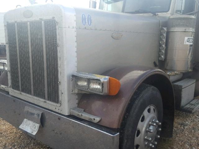 1XP5D69X8YN514687 - 2000 PETERBILT 379 GRAY photo 2