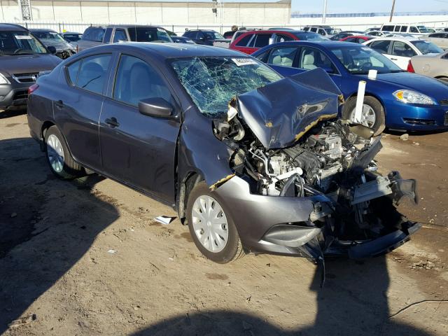 3N1CN7AP0GL848883 - 2016 NISSAN VERSA S GRAY photo 1